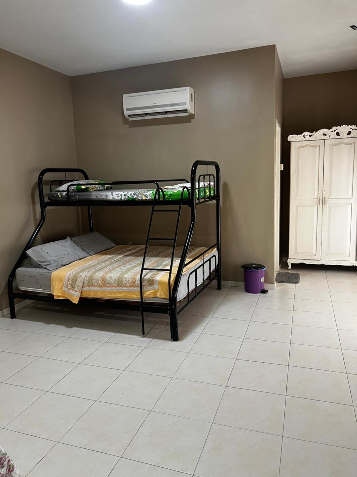 Homestay Melaka Executive Εξωτερικό φωτογραφία