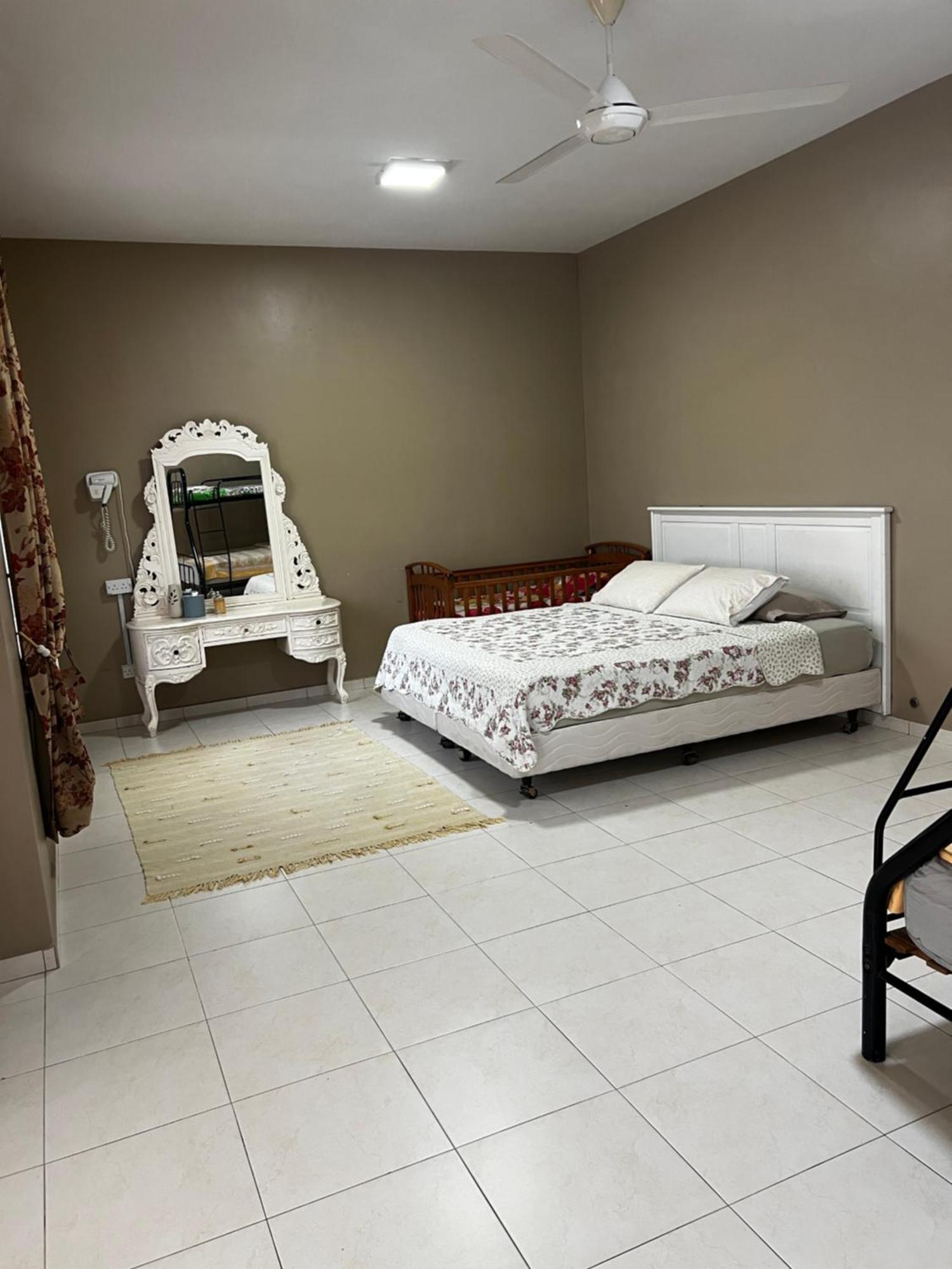 Homestay Melaka Executive Εξωτερικό φωτογραφία