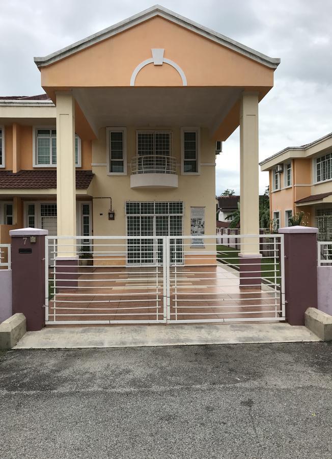 Homestay Melaka Executive Εξωτερικό φωτογραφία